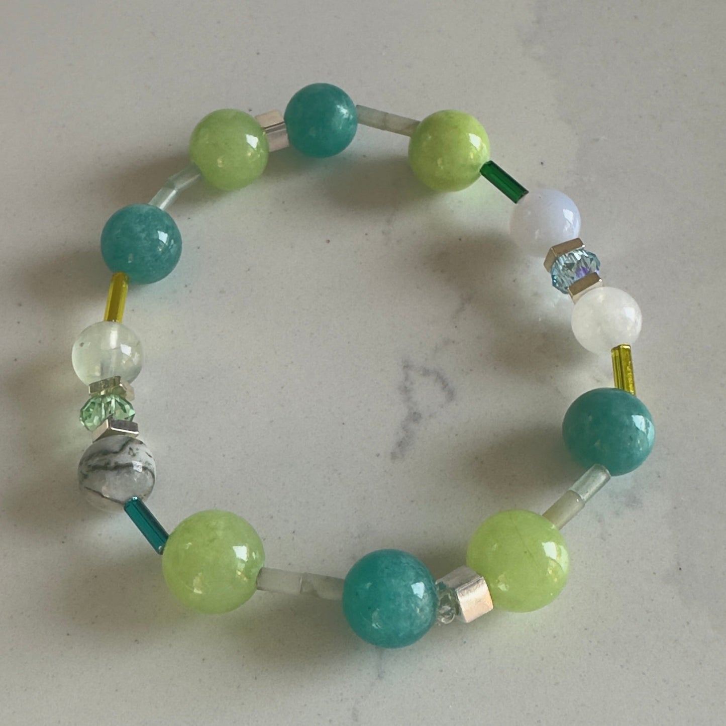 Ease & Bloom - Aventurine & Crystal Bracelet