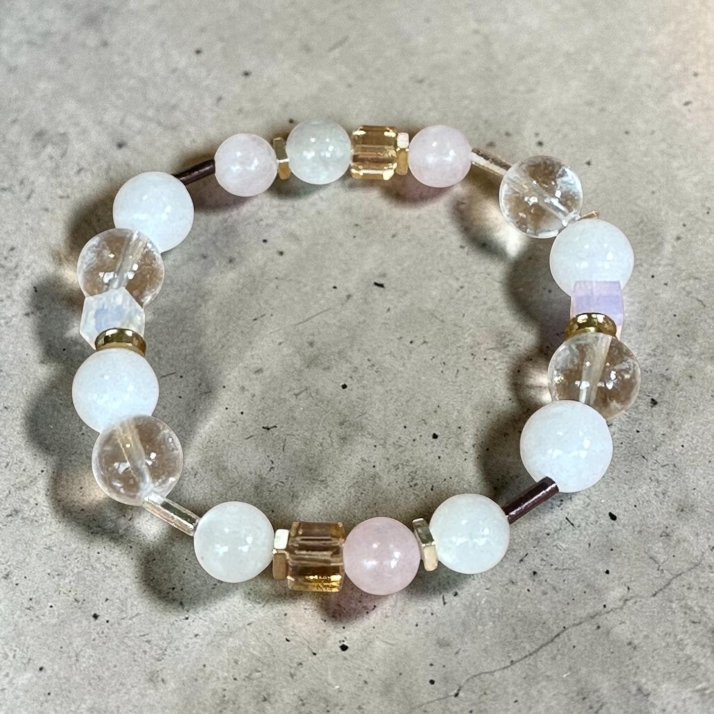 Soft Light - Moonstone & Quartz Bracelet